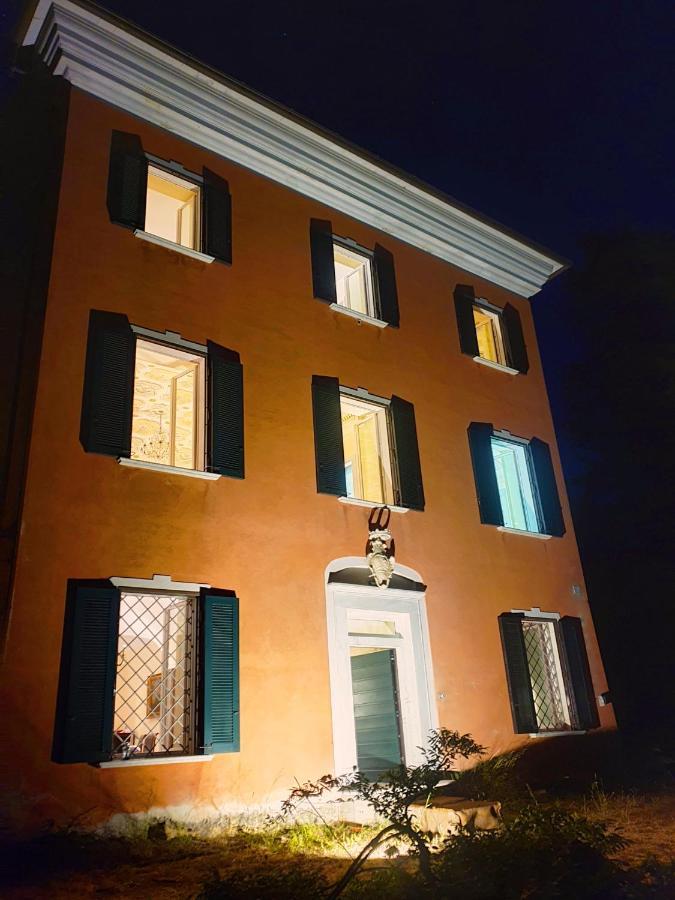 Villa De Benedetti Sarzana Exterior photo