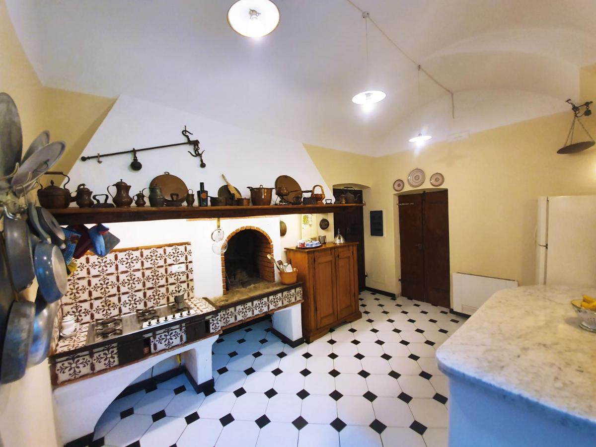 Villa De Benedetti Sarzana Exterior photo